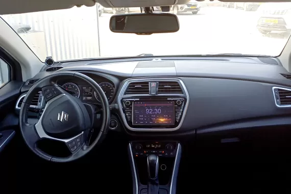 71821802_dashboard_19286191.jpg 71821802_dashboard_19286191.jpg