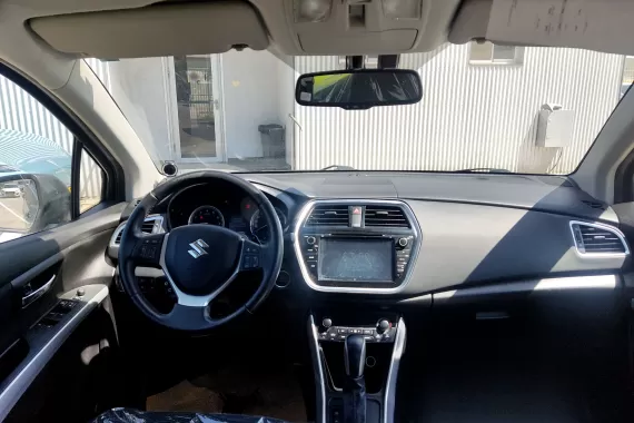 72047402_dashboard_25617406.jpg 72047402_dashboard_25617406.jpg